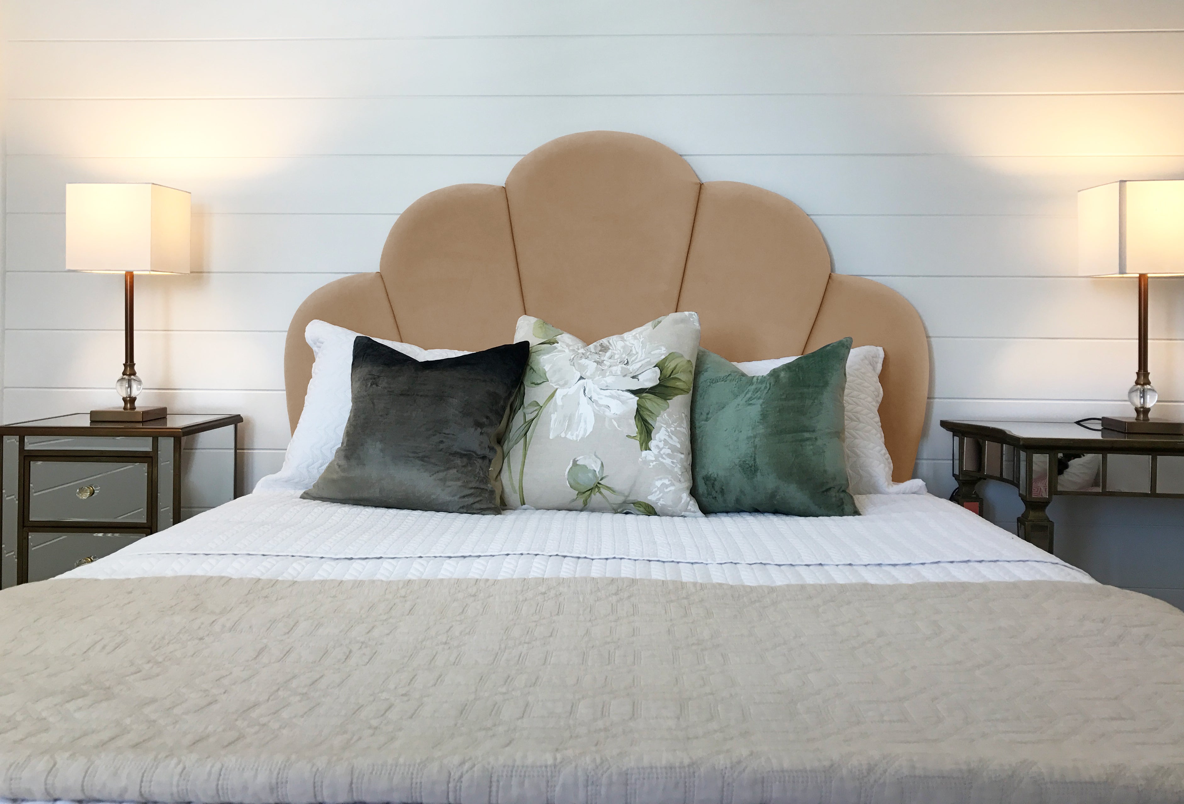 Velvet Shell Upholstered Bedhead