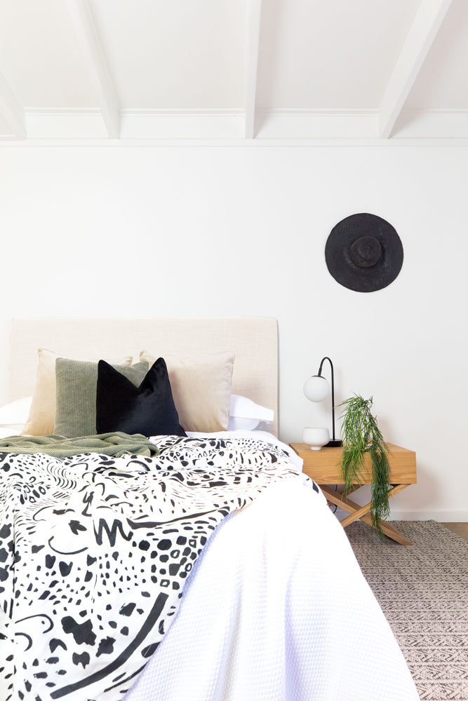 Classic Linen Upholstered Bedhead